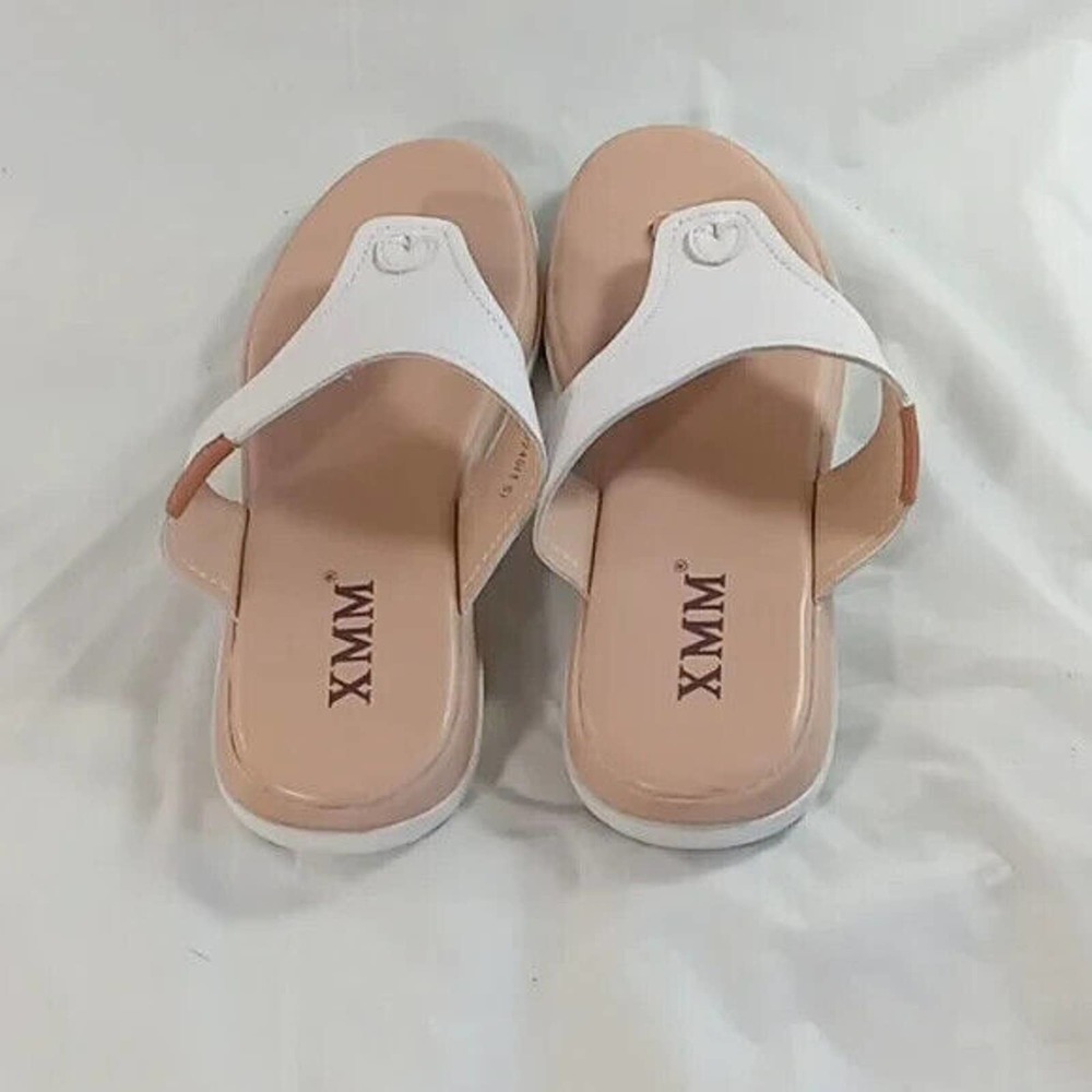 XMM women's size 7.5 (38) white thong sandals